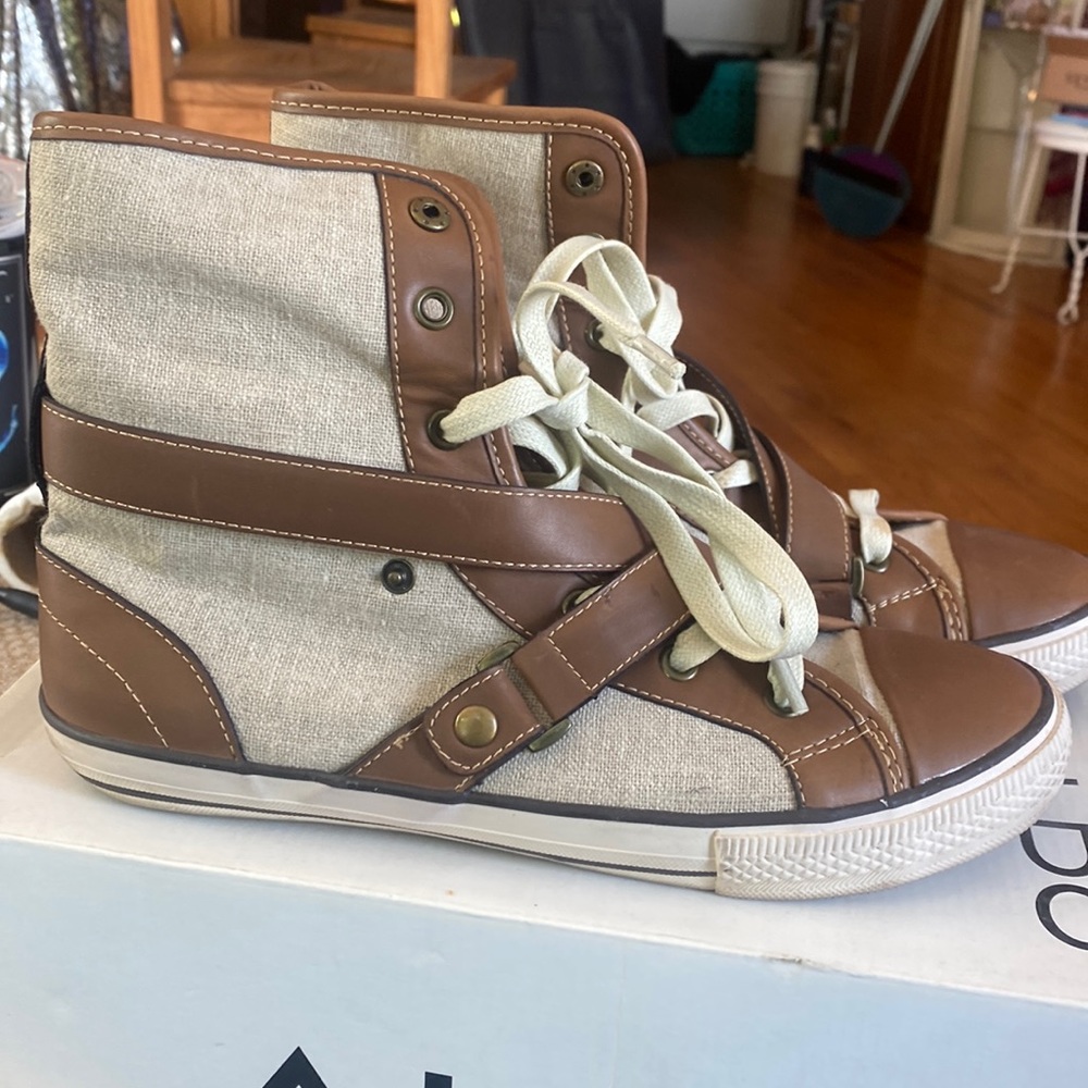 Aldo sneakers size 39